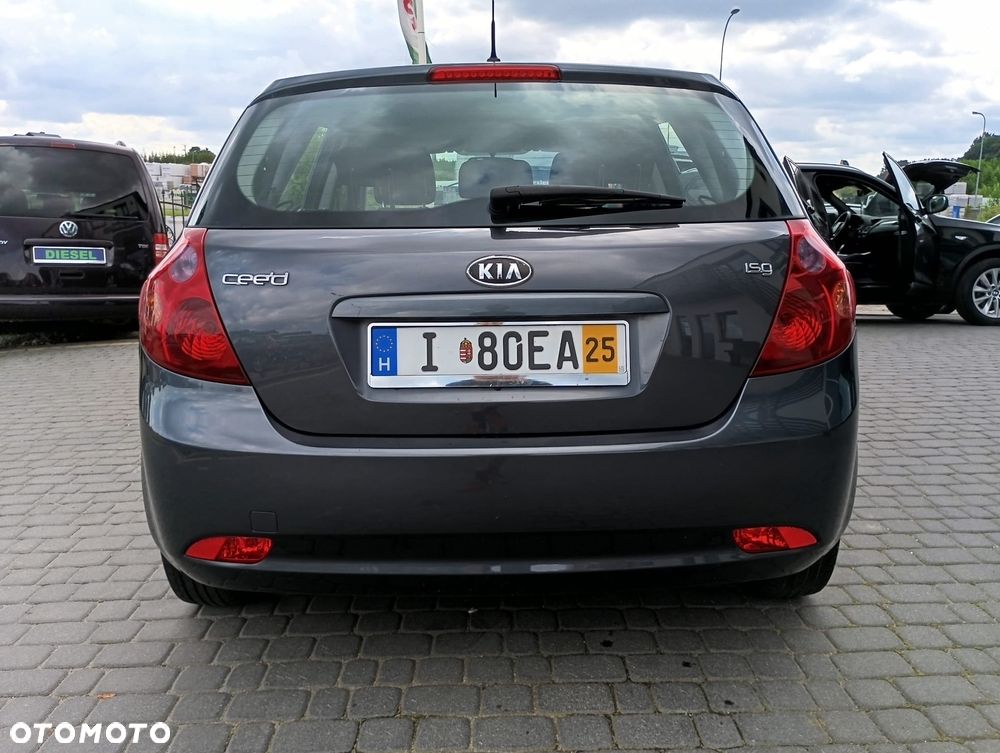 Kia Ceed 1.4 CVVT Attract - 4