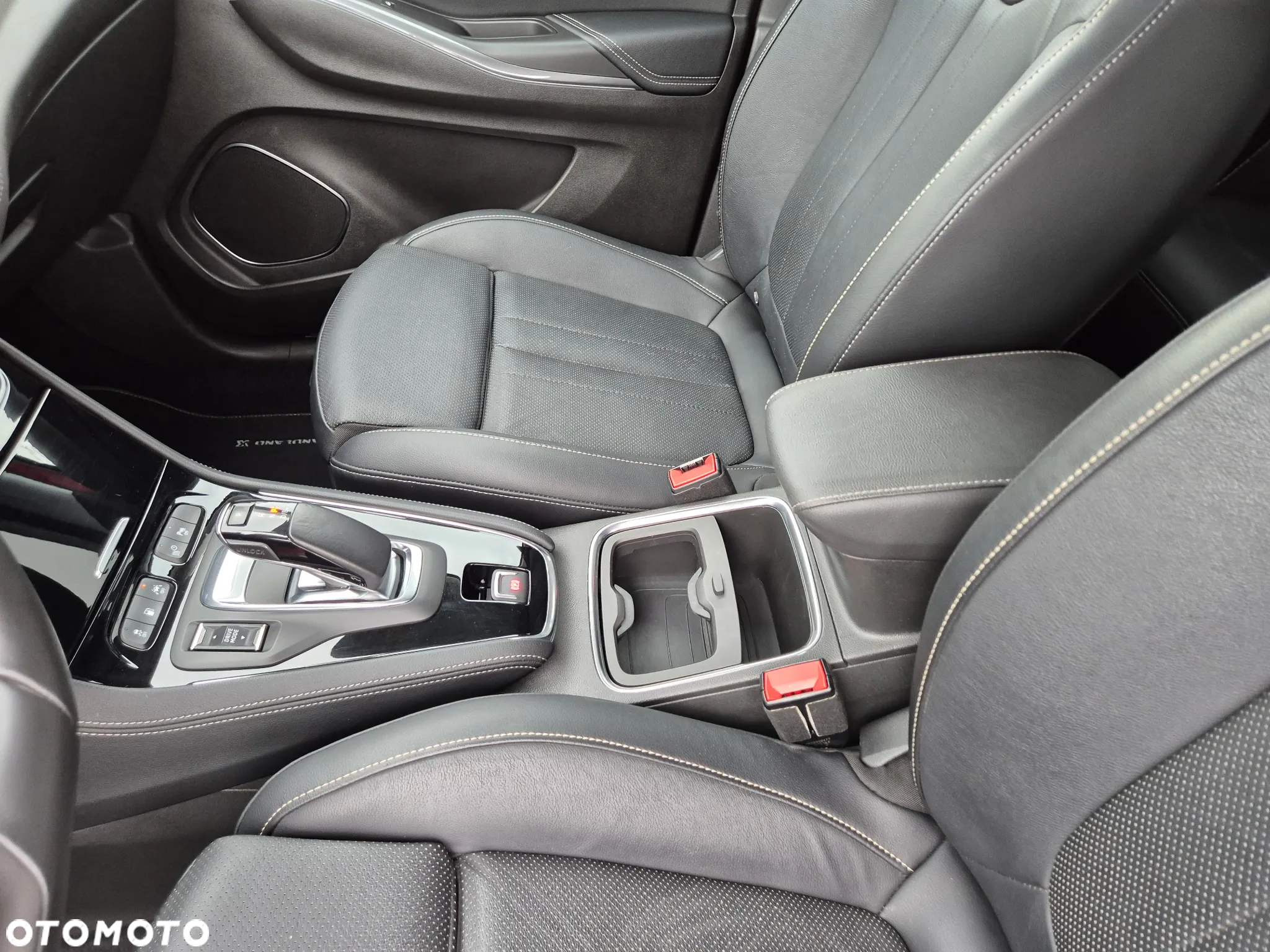 Opel Grandland X Plug-in-Hybrid4 1.6 DI Start/Stop Ultimate - 8