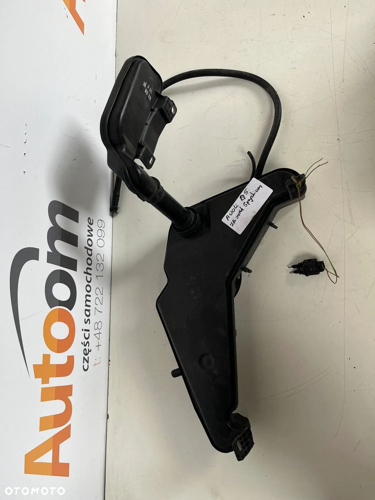 Kompletny zbiorniczek spryskiwaczy Audi Q5 8R Lift 8R0955453B - 1