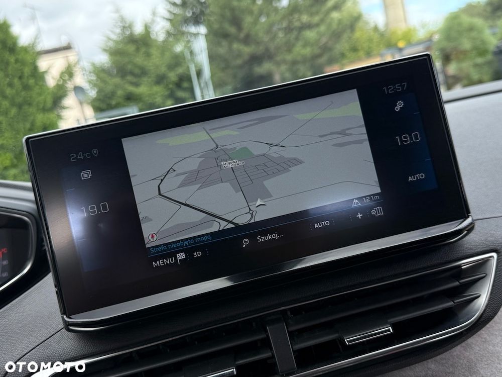 Peugeot 3008 1.5 BlueHDi Allure S&S - 23