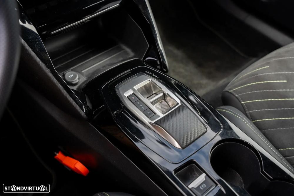 Peugeot e-2008 GT - 22