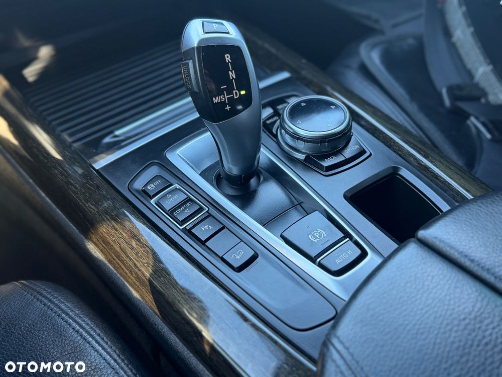 BMW X5 xDrive25d Sport-Aut - 7