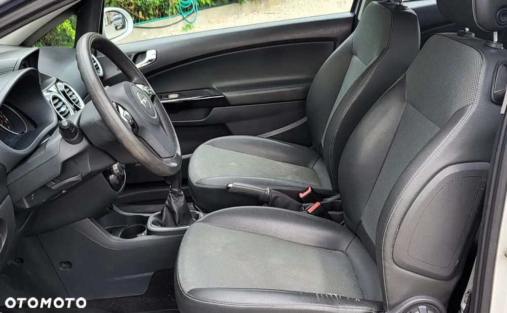 Opel Corsa 1.4 16V Enjoy - 19