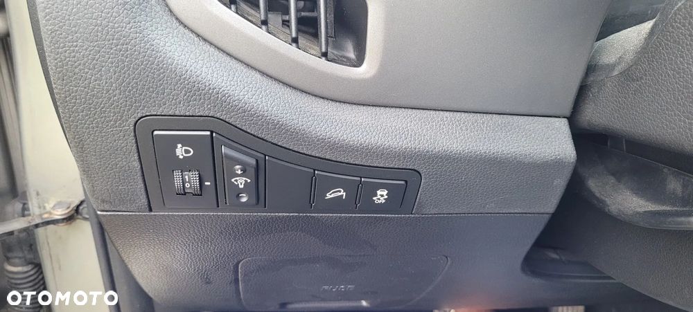 Kia Sportage 2.0 GDI 2WD Vision - 24