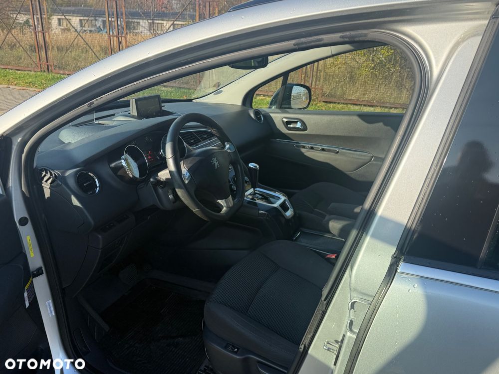 Peugeot 5008 2.0 HDi Allure 7os - 6