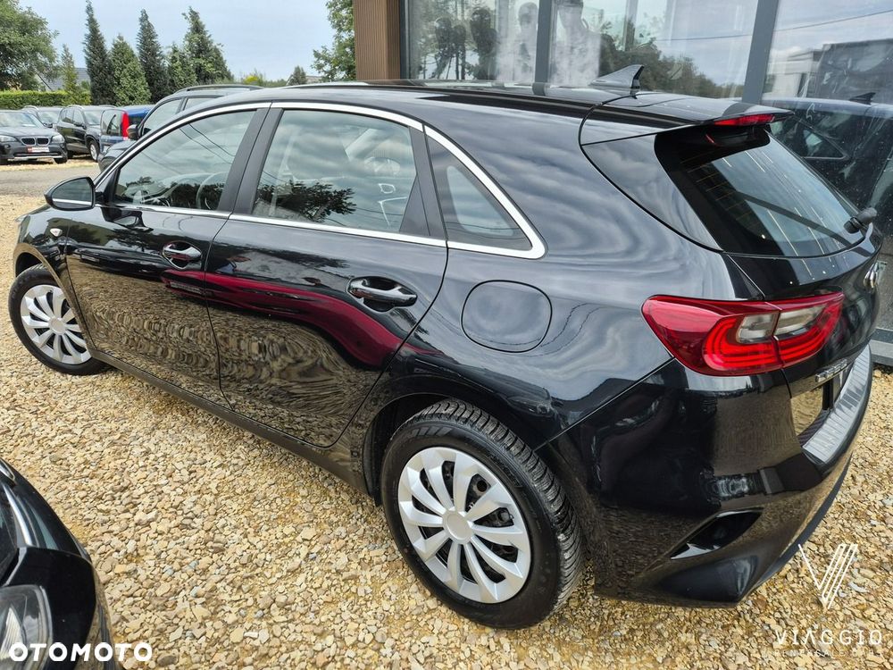 Kia Ceed - 4