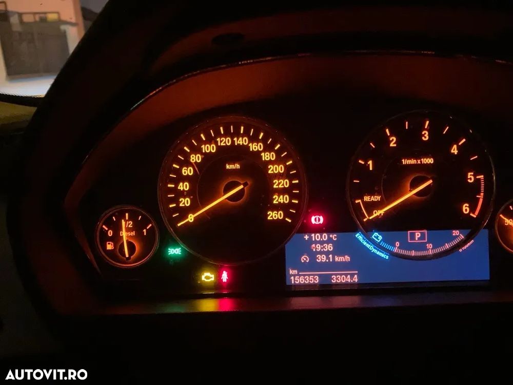 BMW Seria 3 320d Aut. - 9