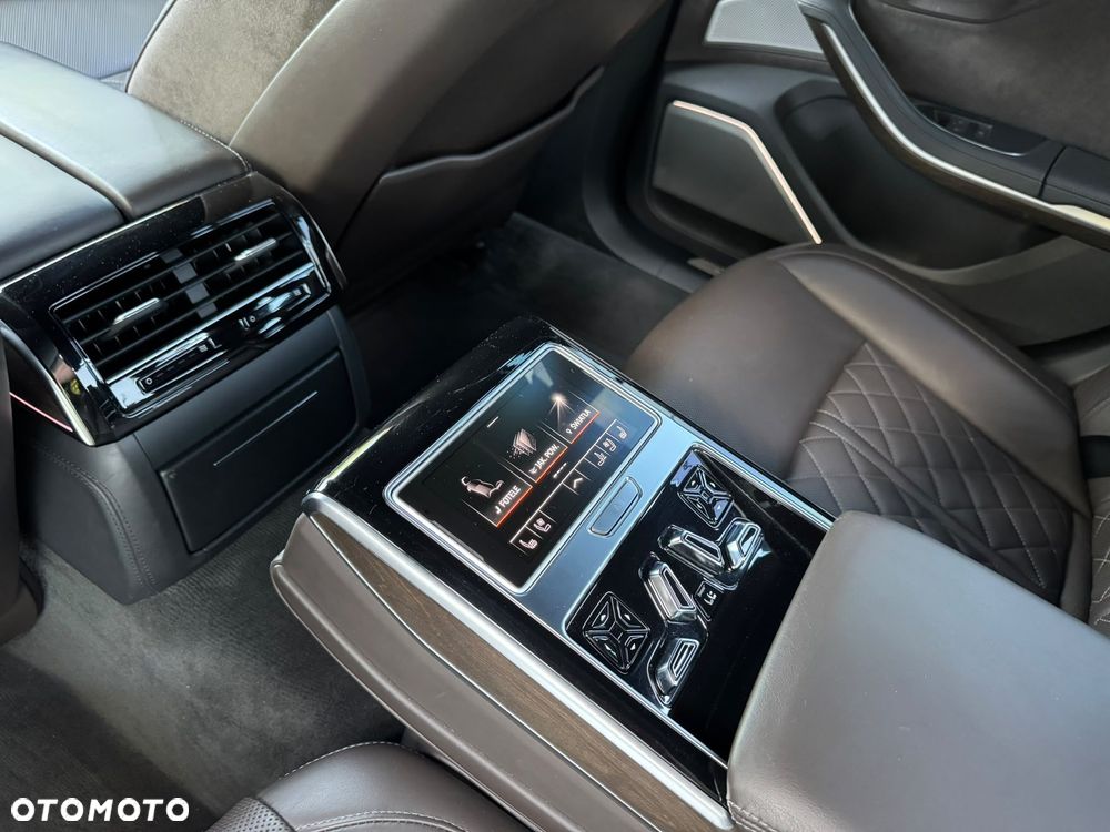 Audi A8 - 25