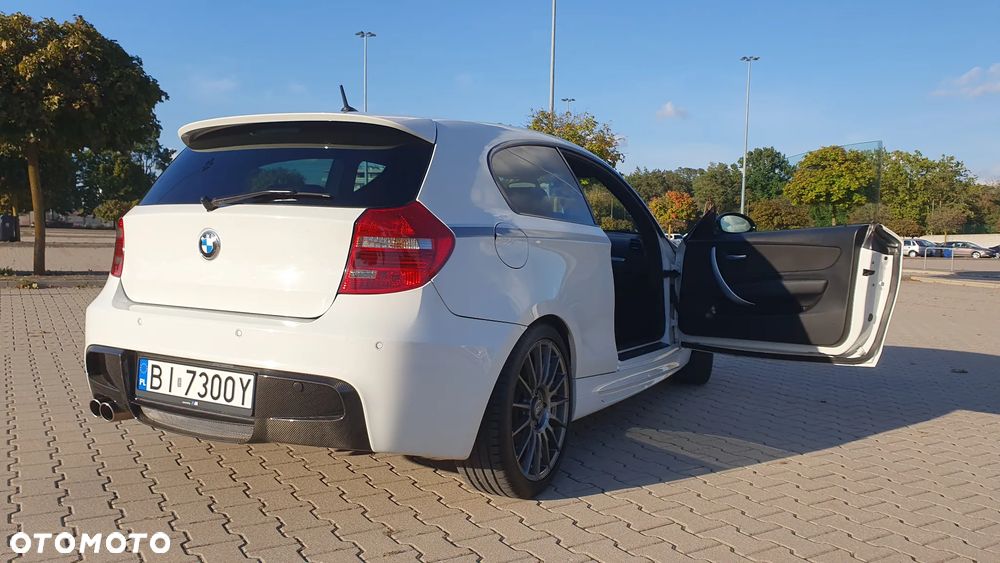 BMW Seria 1 123d - 30