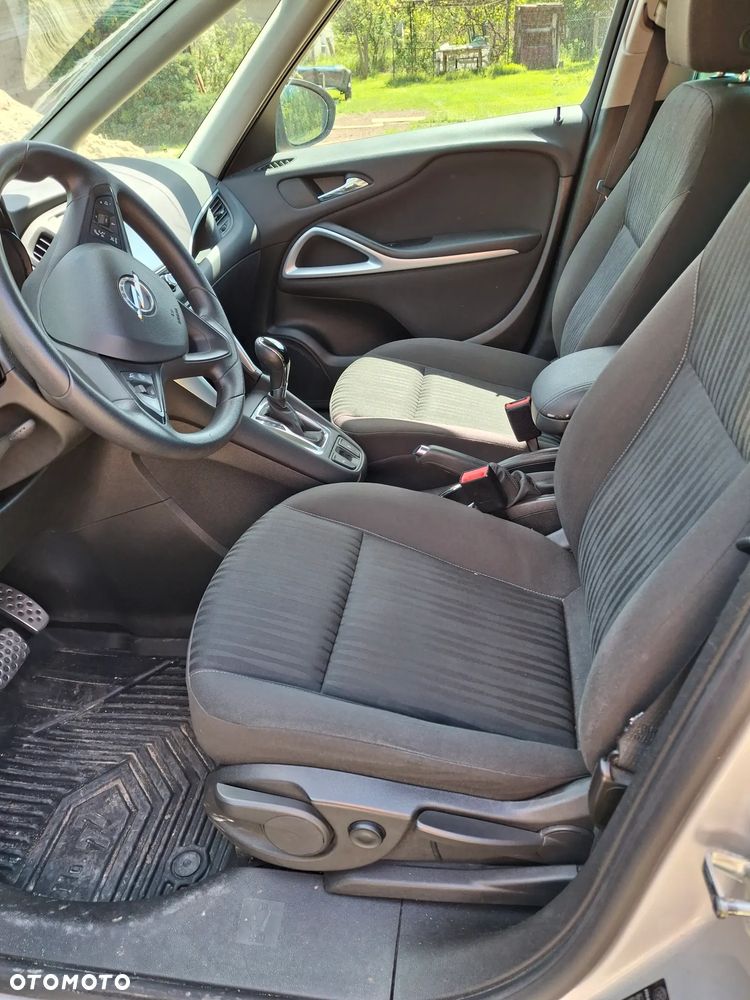 Opel Zafira - 8