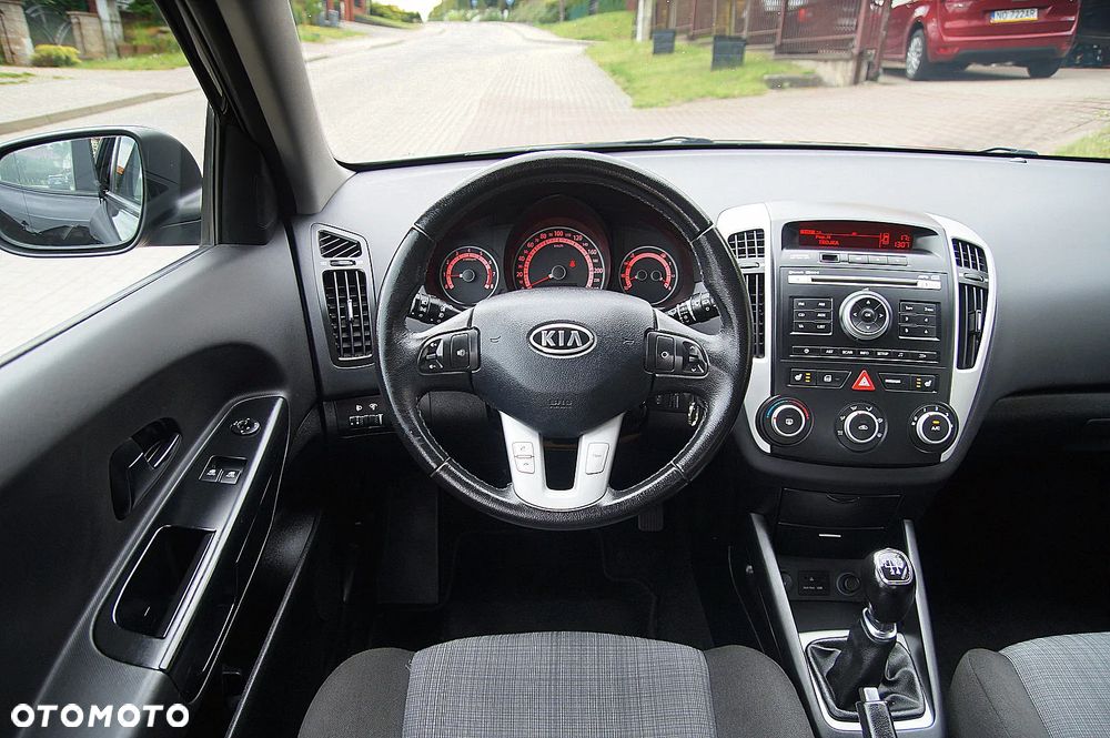 Kia Ceed Cee'd 1.4 Comfort + - 13