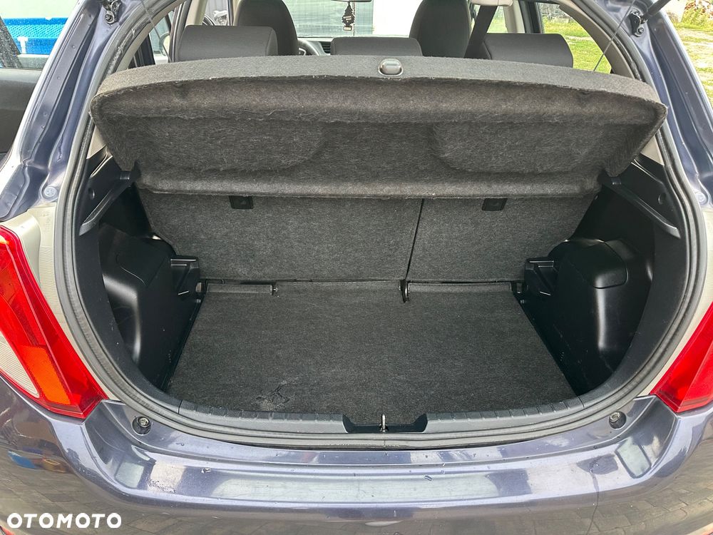 Toyota Yaris 1.33 Premium - 9