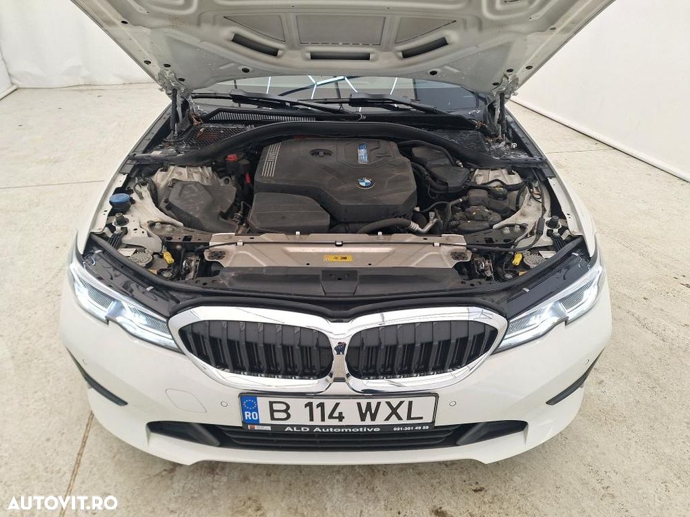 BMW Seria 3 330e xDrive Aut. Sport Line - 17