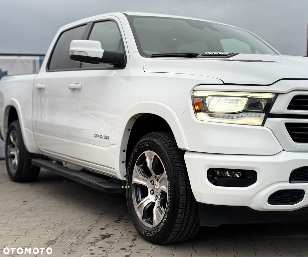 RAM 1500 Crew Cab Laramie - 2