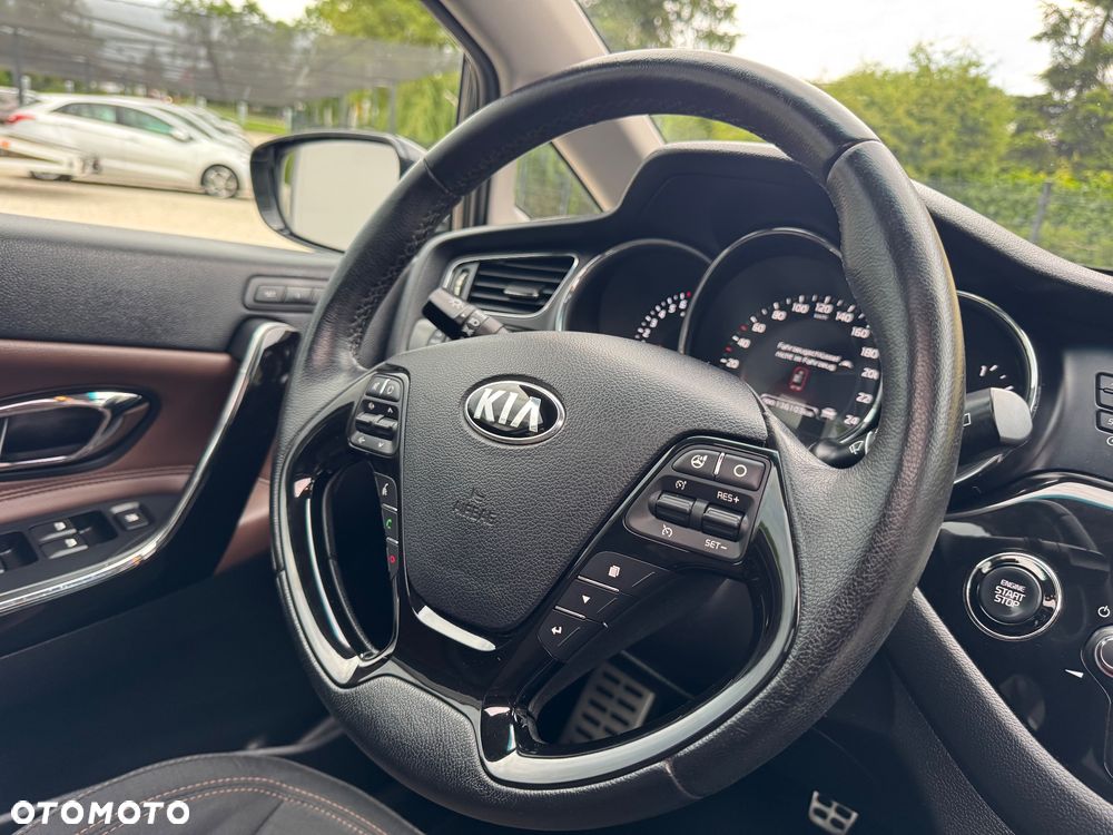 Kia Ceed 1.6 GDI Platinum Edition - 36