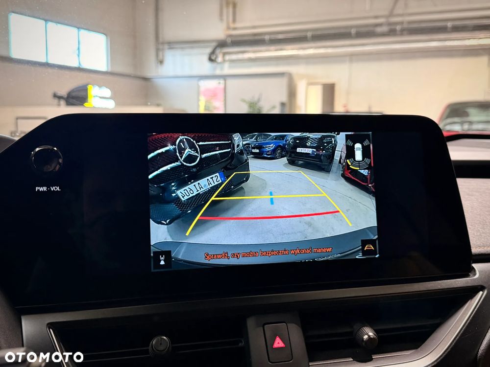 Lexus UX 250h GPF F Sport Design+ 2WD - 13