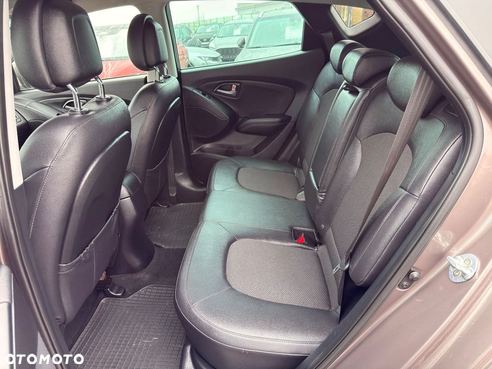 Hyundai ix35 1.6 2WD Fifa World Cup Edition - 13