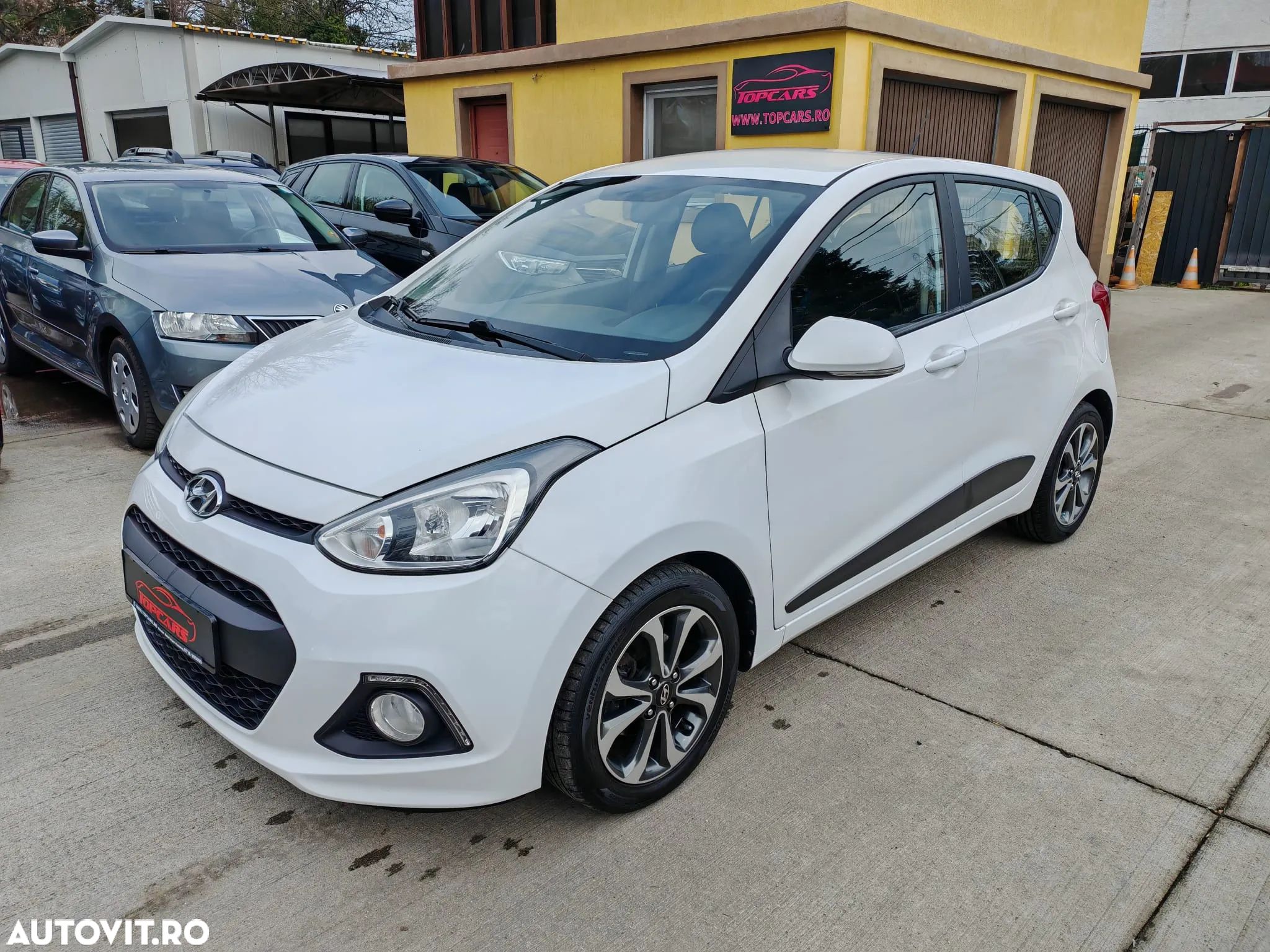 Hyundai i10 1.2 Automatik Passion Plus - 1