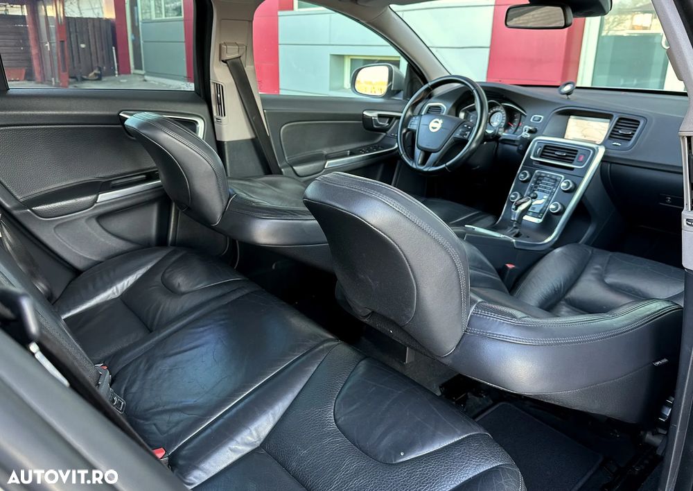 Volvo V60 - 11