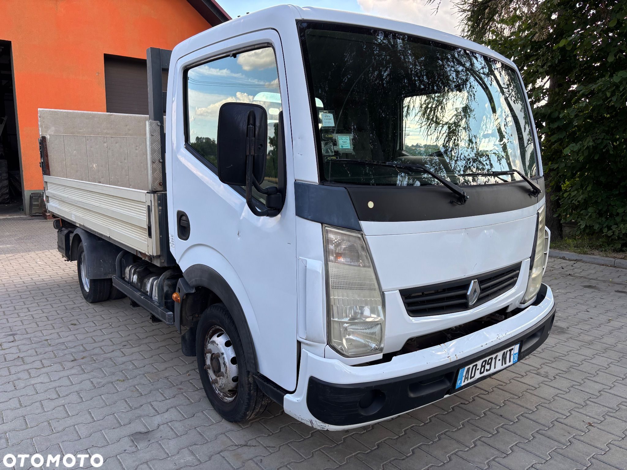 Renault Maxity - 1