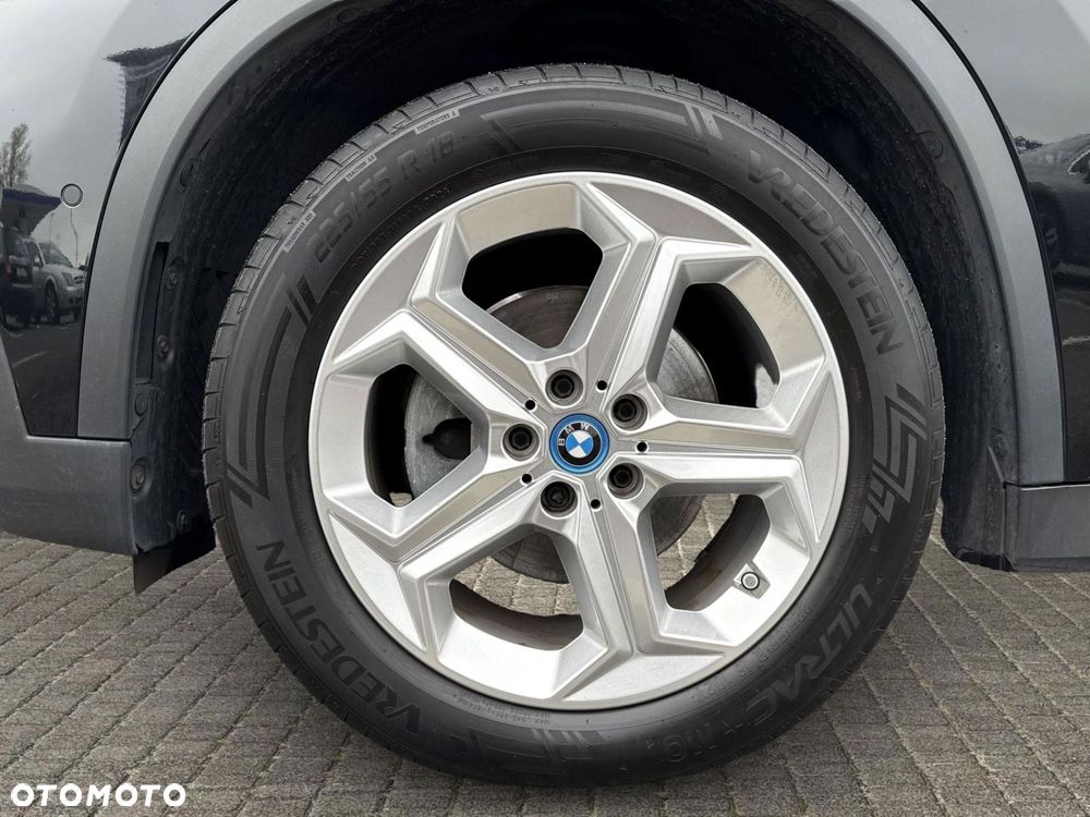 BMW Ix1 2024 photo 4