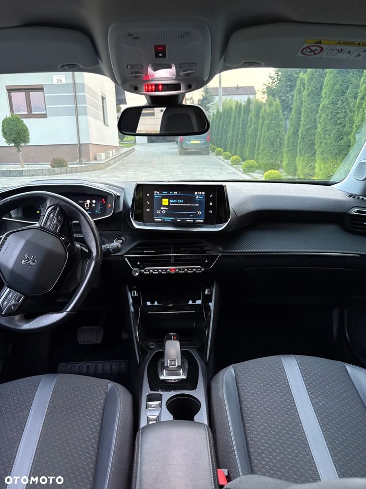 Peugeot 2008 1.5 BlueHDi Allure Pack S&S EAT8 - 11