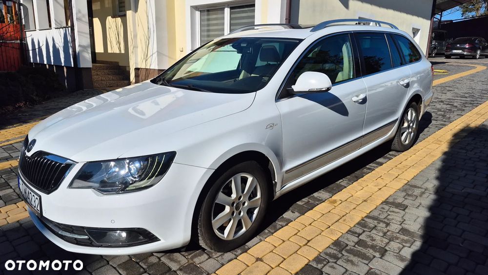 Skoda Superb 2.0 TDI 4x4 L&K DSG - 1