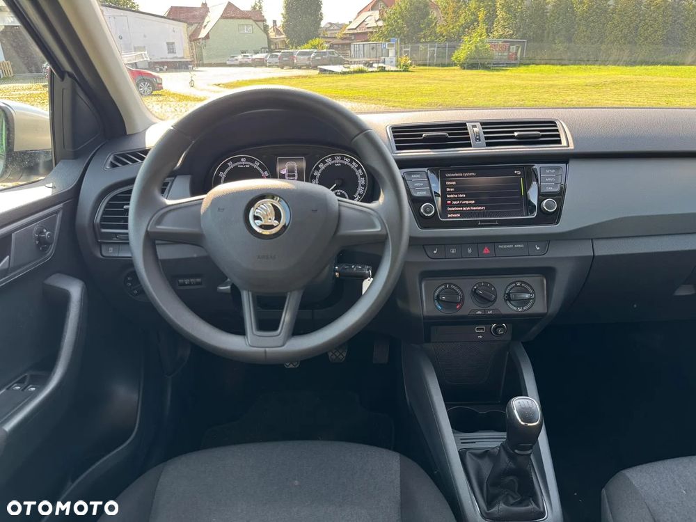 Skoda Fabia - 8