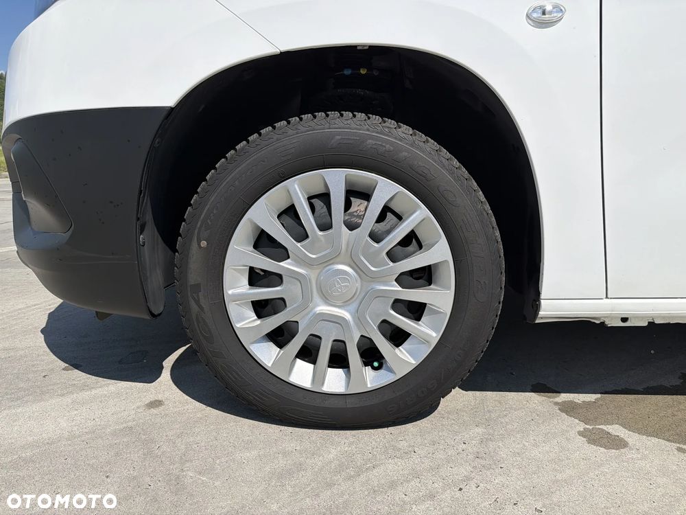 Toyota Proace City - 18