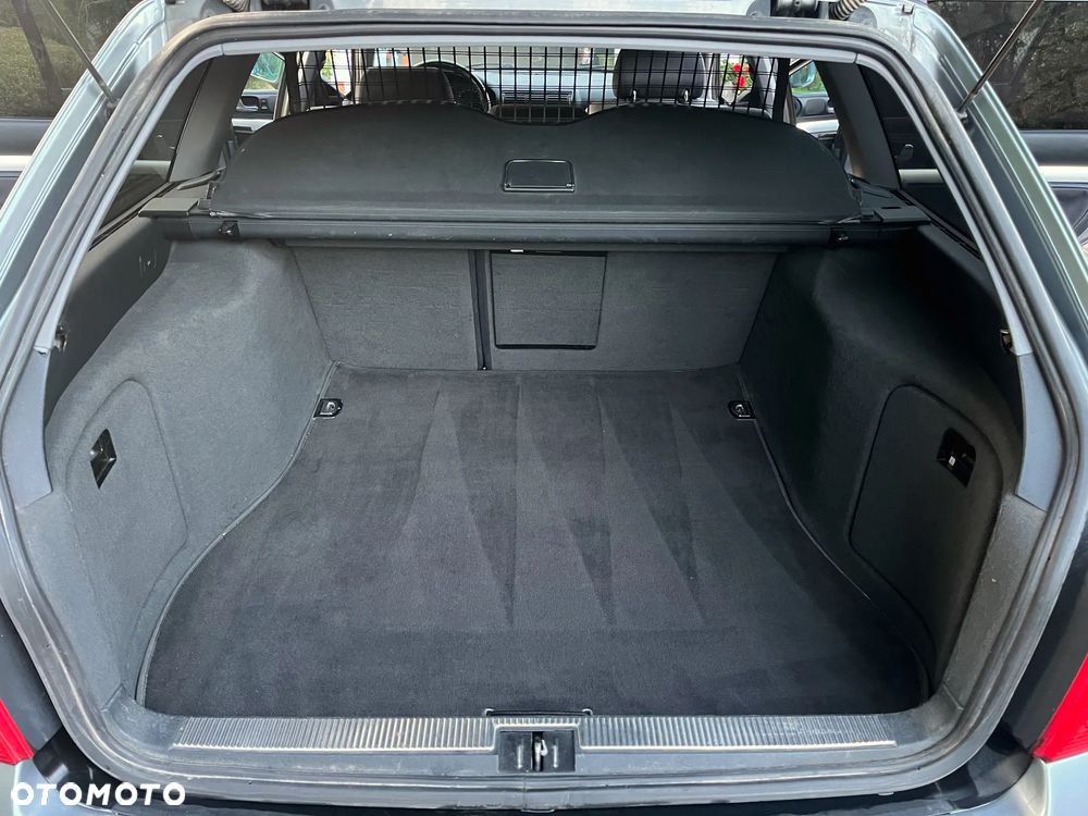 Audi A4 Avant 1.8T Quattro - 25