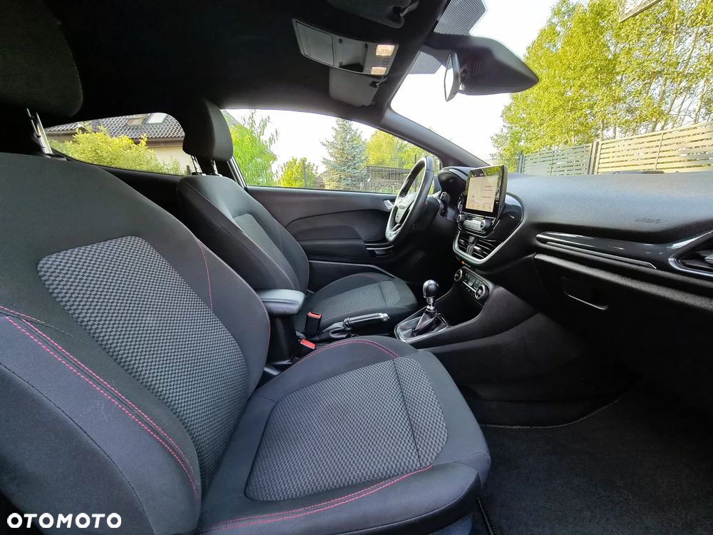 Ford Fiesta - 11