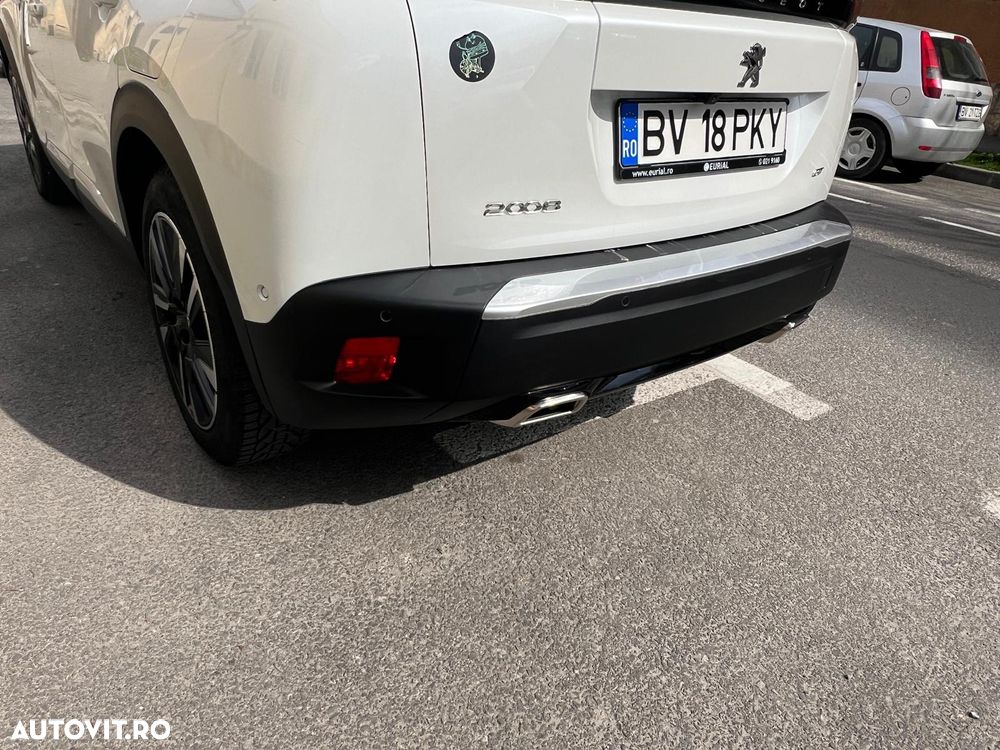 Peugeot 2008 1.2 PureTech EAT8 STT GT Pack - 9