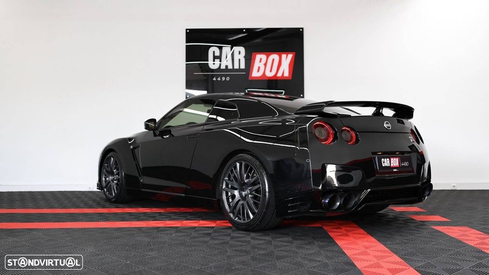 Nissan GT-R 3.8 V6 Black Edition - 28