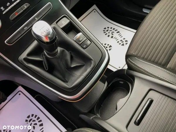 Renault Scenic - 10