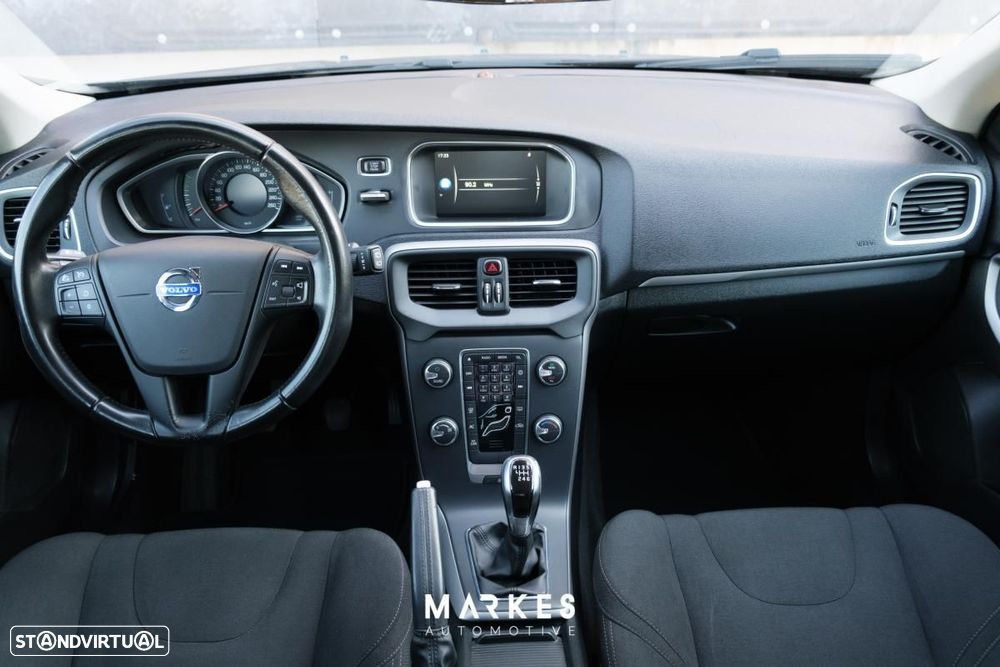 Volvo V40 1.6 D2 Momentum Eco - 20