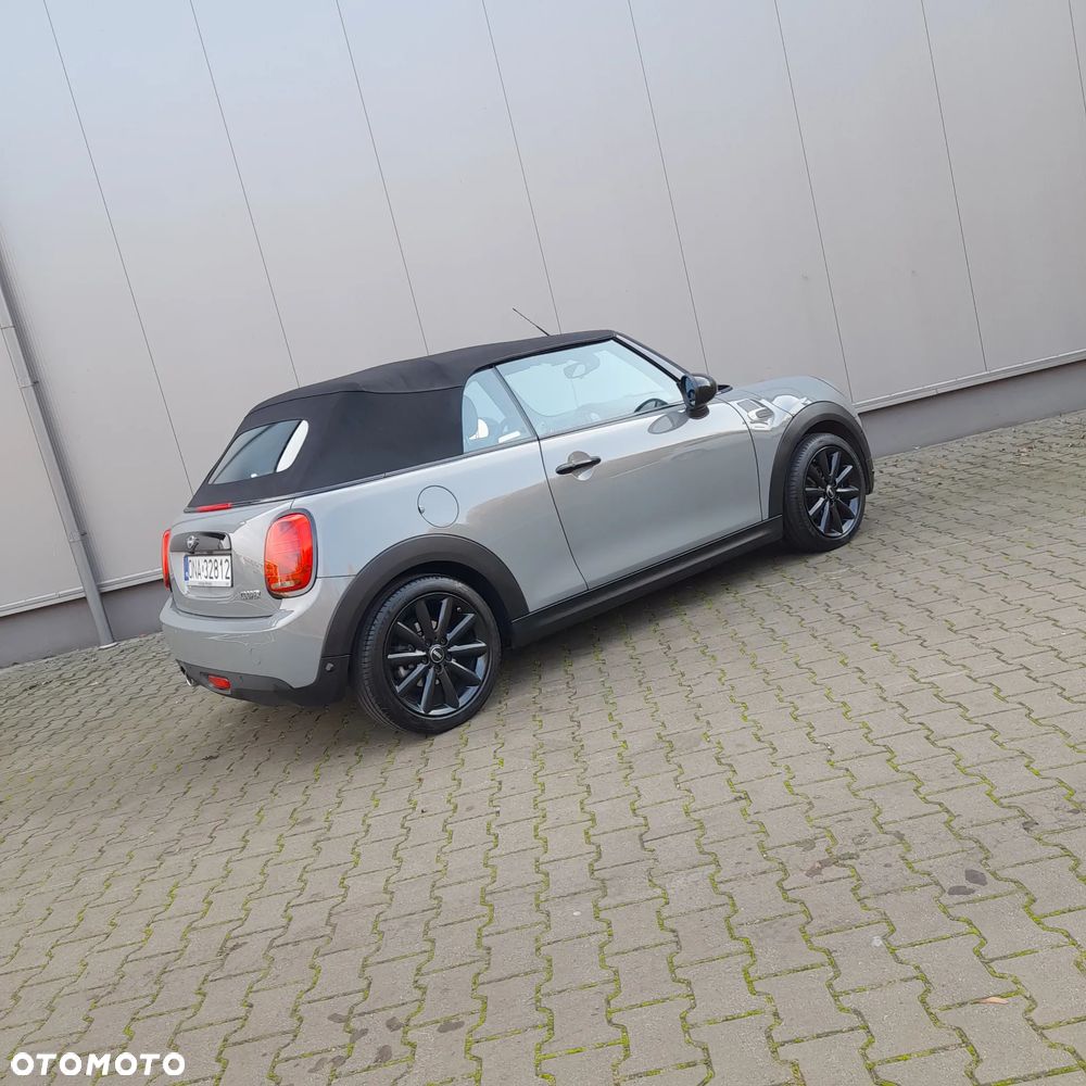 MINI Cooper Sidewalk Edition - 11