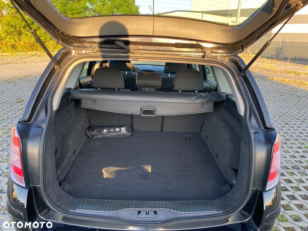 Opel Astra 1.6 Enjoy - 11