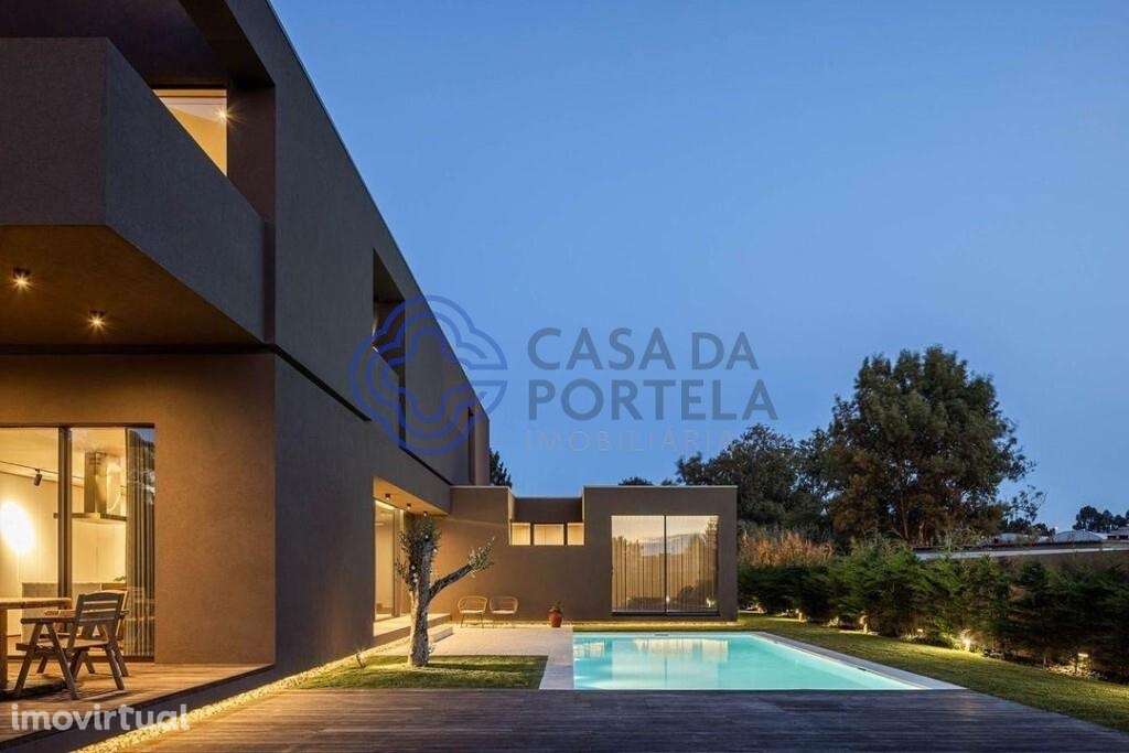 Espetacular Moradia T4 - Praia da Madalena - Grande imagem: 2/55