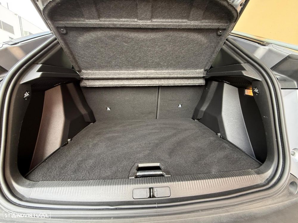 Peugeot 2008 PureTech 130 EAT8 Allure Pack - 44