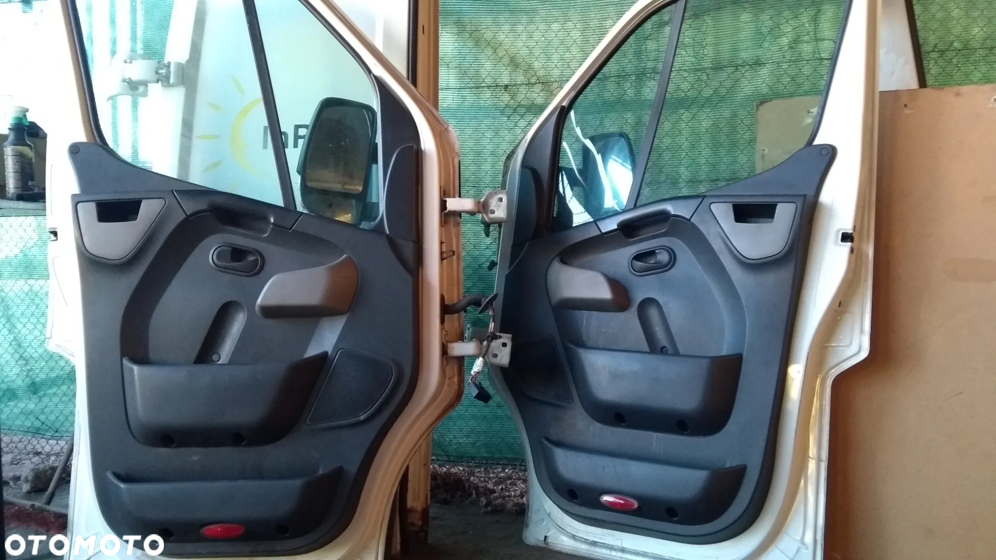 Renault Master III Opel Movano B 2010-2014 Drzwi przednie lewe prawe uzbrojone BIAŁY KOLOR - 2