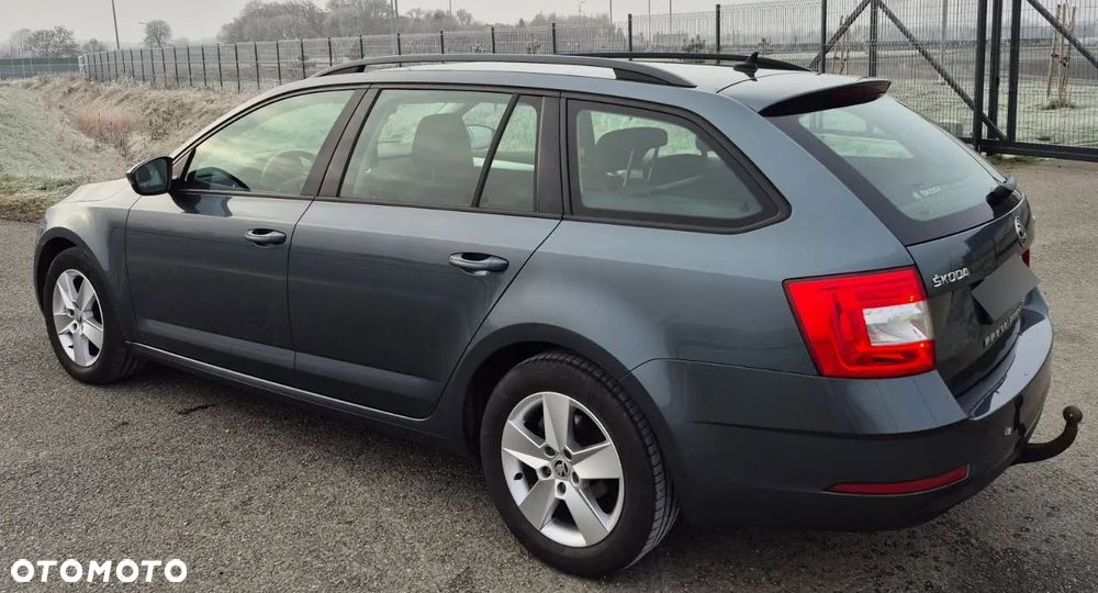 Skoda Octavia 1.4 TSI Ambition DSG - 4