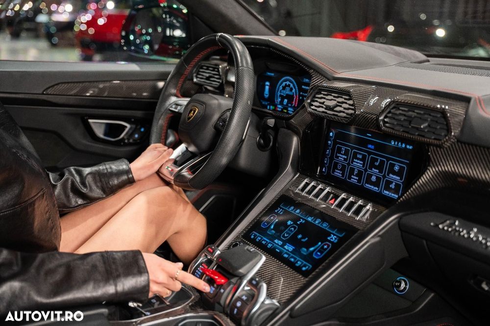 Lamborghini URUS - 17