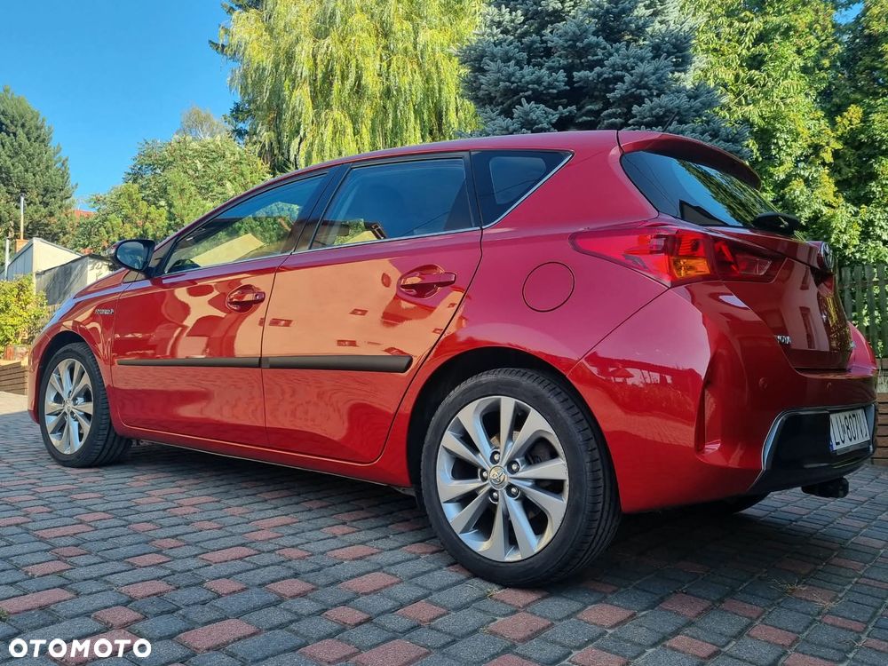 Toyota Auris 1.8 HSD Luna - 5