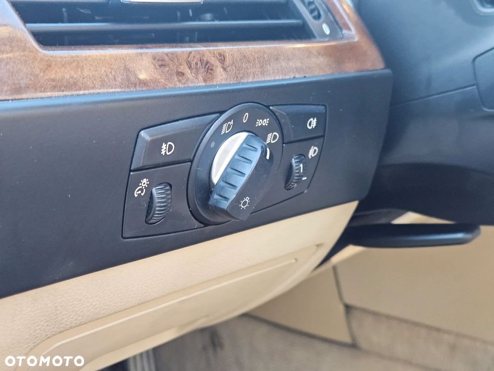 BMW Seria 5 - 28