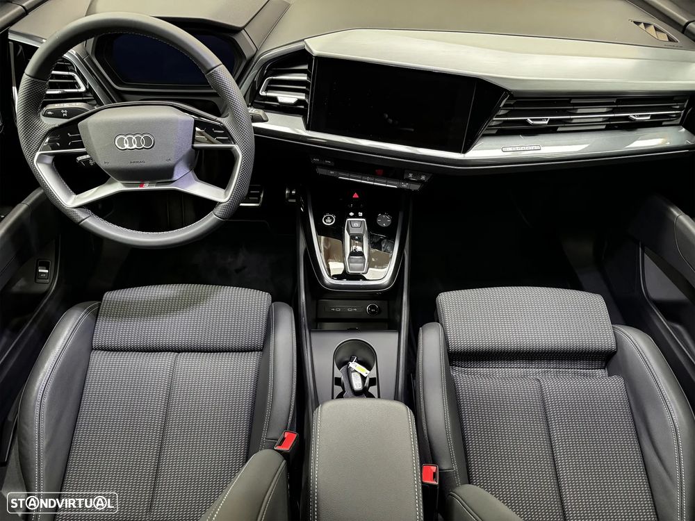 Audi Q4 e-tron 45 82 kWh SE Business - 12