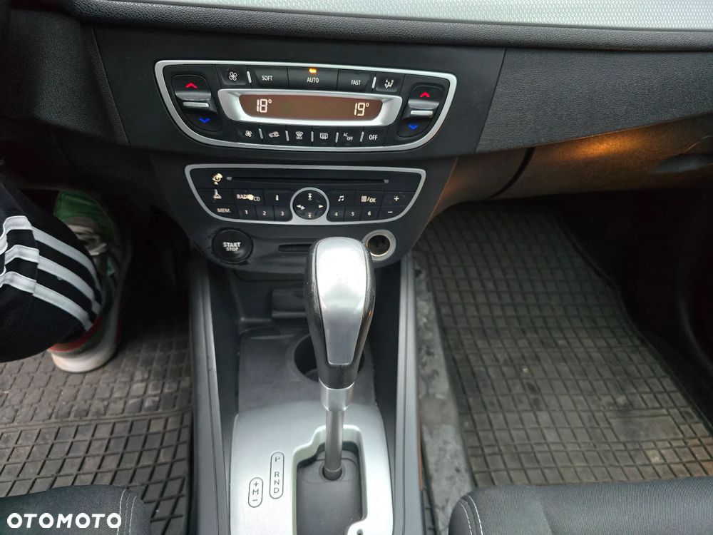 Renault Megane 2.0 16V Dynamique CVT - 13