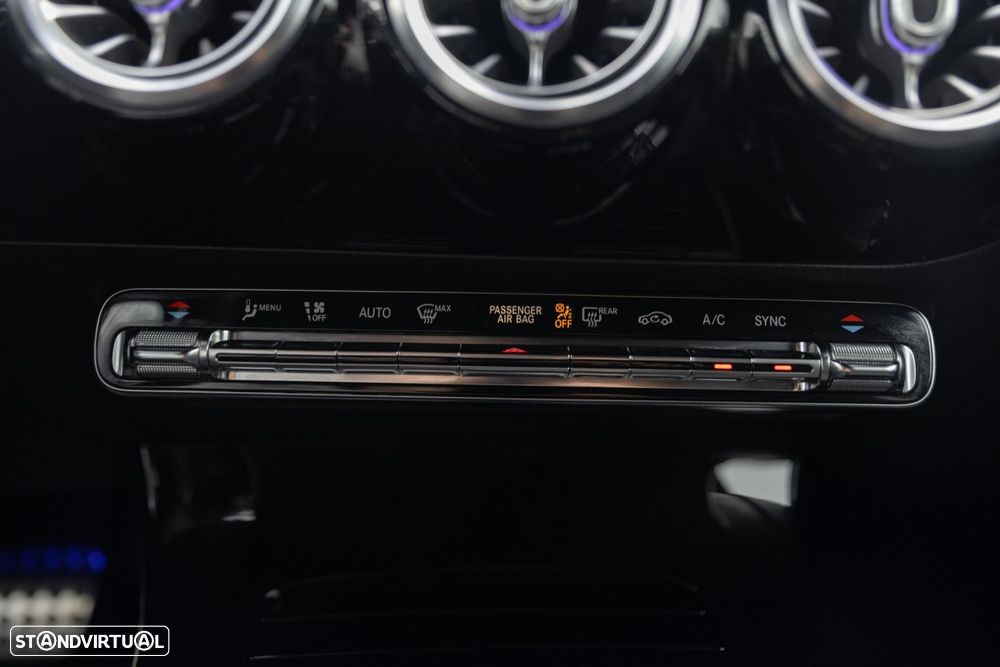 Mercedes-Benz CLA 250 7G-DCT AMG Line - 37