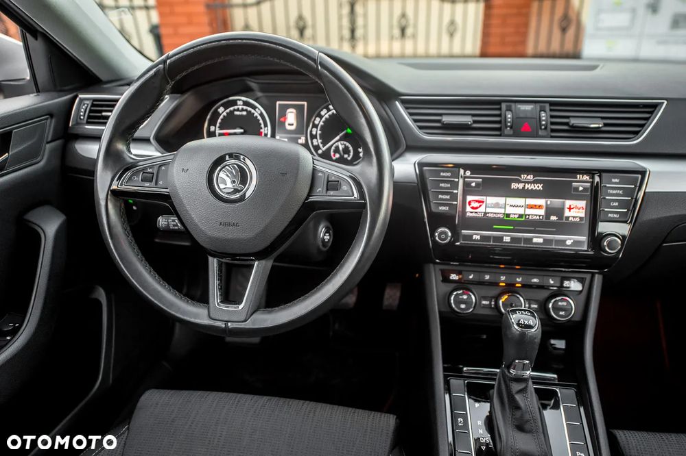 Skoda Superb 2.0 TDI 4x4 Ambition DSG - 24