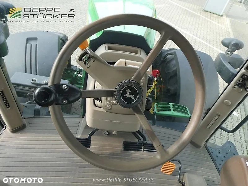 John Deere 7230R - 17