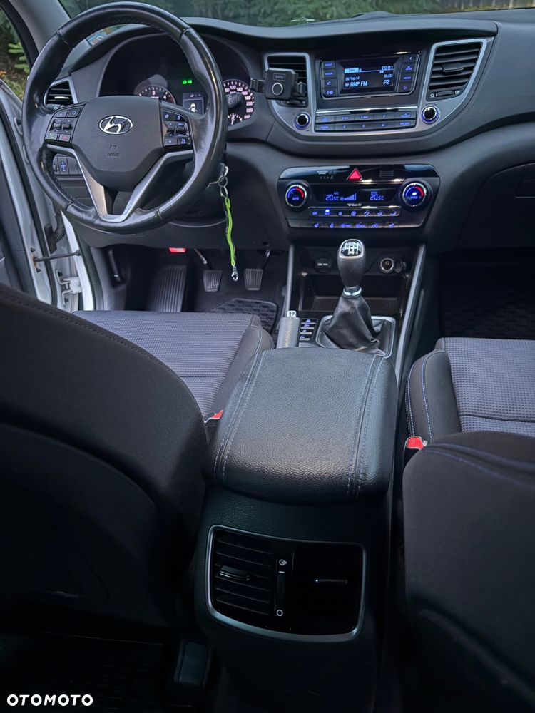 Hyundai Tucson 1.7 CRDI BlueDrive Comfort 2WD - 12